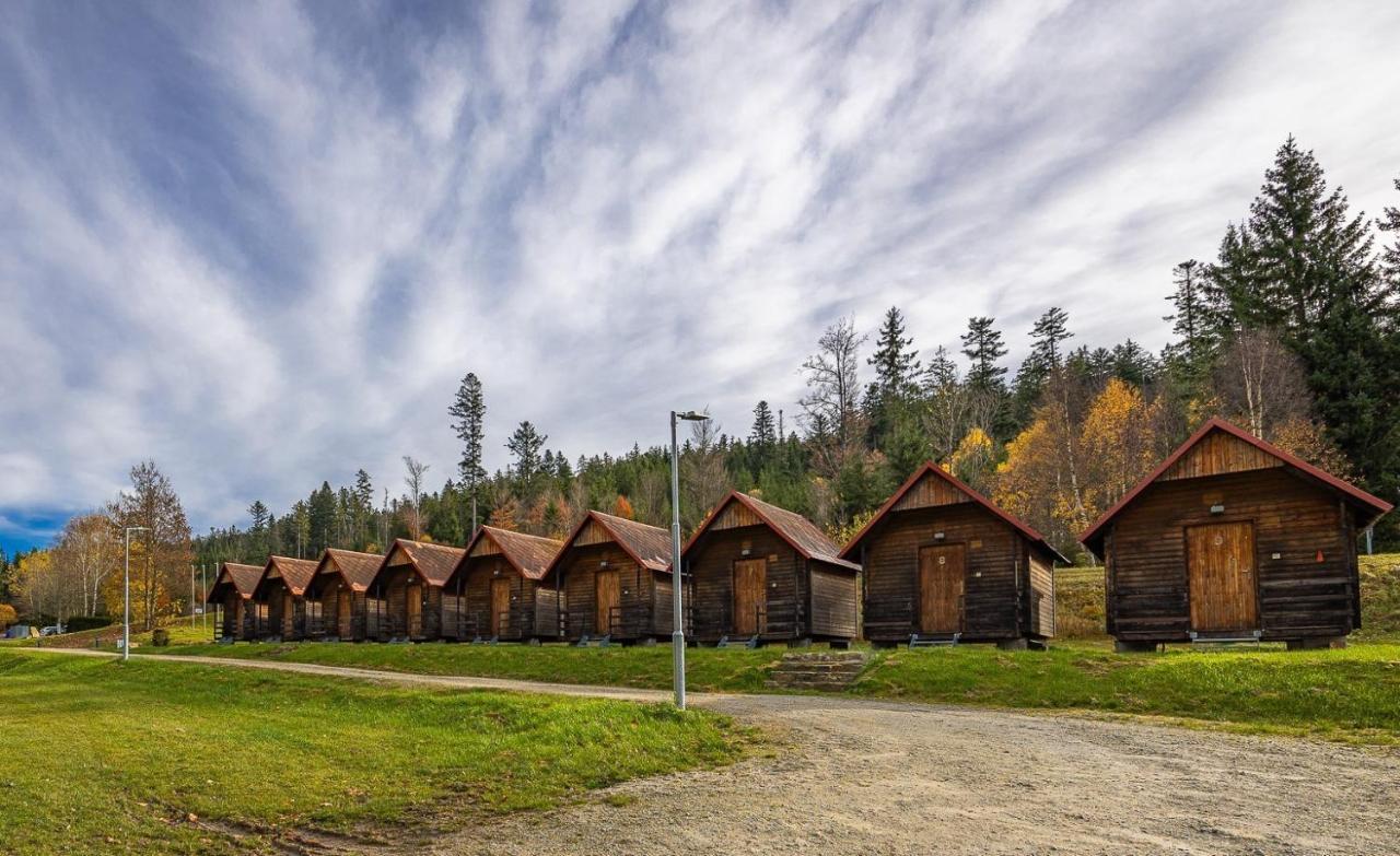 Camping Zelezna Ruda Ngoại thất bức ảnh